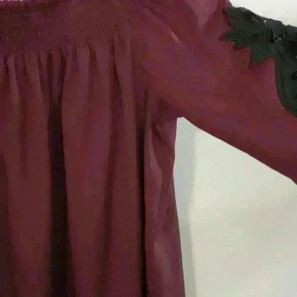 Kobi Women's Off the Shoulder Smocked Blouse - Picture 5 of 11